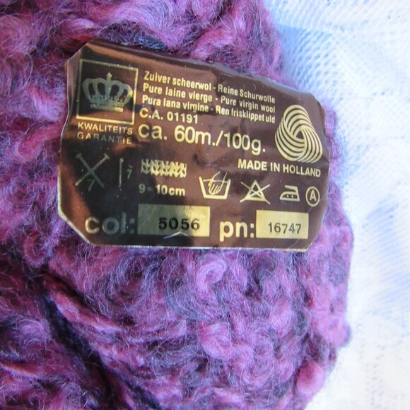 Lot of4 sks Scheepjes Corona Yarn Virgin Wool Holland, color: wine, 100g each - Picture 3 of 3